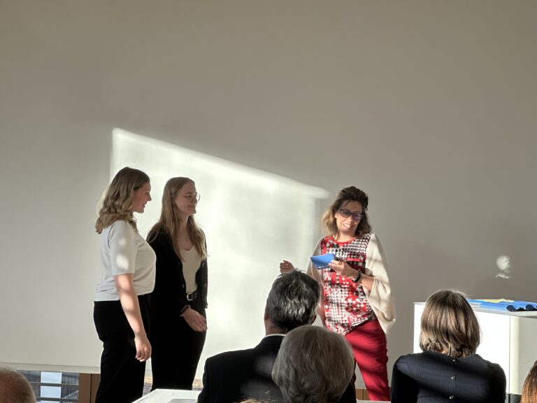 0D8ACC23-C516-45F3-88D0-98CB7D48EB2D