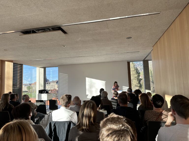 27A978D8-48A2-4F5A-844C-D9A1E1CA9F8A